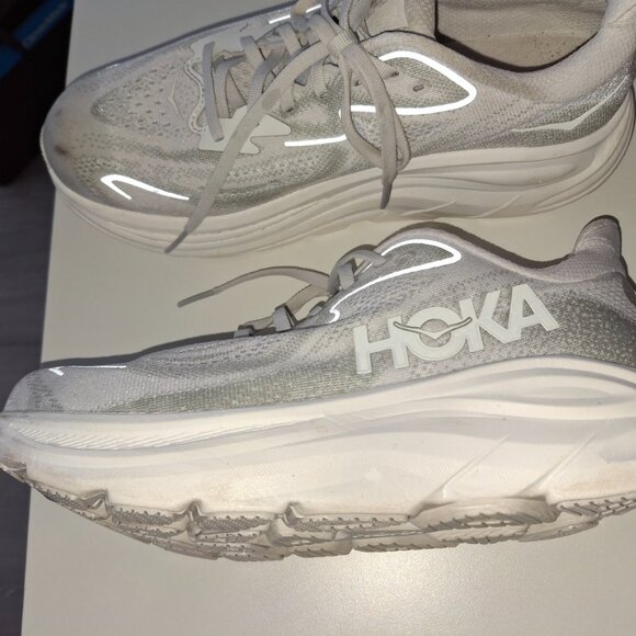 Hoka Womens Clifton 10 size 10B - Picture 2 of 8